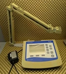 Fisher Scientific Accumet AB150 Graphic Backlit Display Ph/mv Benchtop Meter. Fixed Price $287.28.