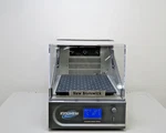 New Brunswick Innova 40 Bench-top Orbital Incubator Shaker. Fixed Price $4000.00.