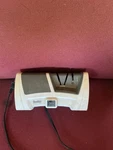 Smiths Deluxe Diamond Electric Knife Sharpener Model 50127. Fixed Price $23.55.