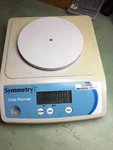 Cole Parmer Symmetry Portable Balance, 2000G Capacity, ED2000. Fixed Price $50.00.
