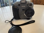 Kodak DC290 Zoom Digital Camera 2.1 Mp 3X Optical 2X For Repairs. Fixed Price $9.00.