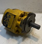 Brunswick Hydraulic Gear Pump B3 61562 2-3/4" Shaft 31MM Od 14-SPLINE. Fixed Price $324.99.